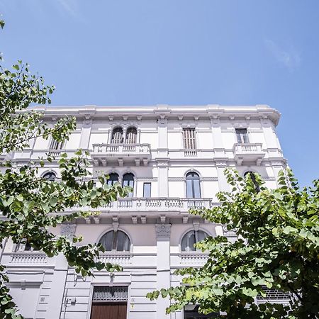 Palazzo Zippitelli Apartments Bari Exteriör bild