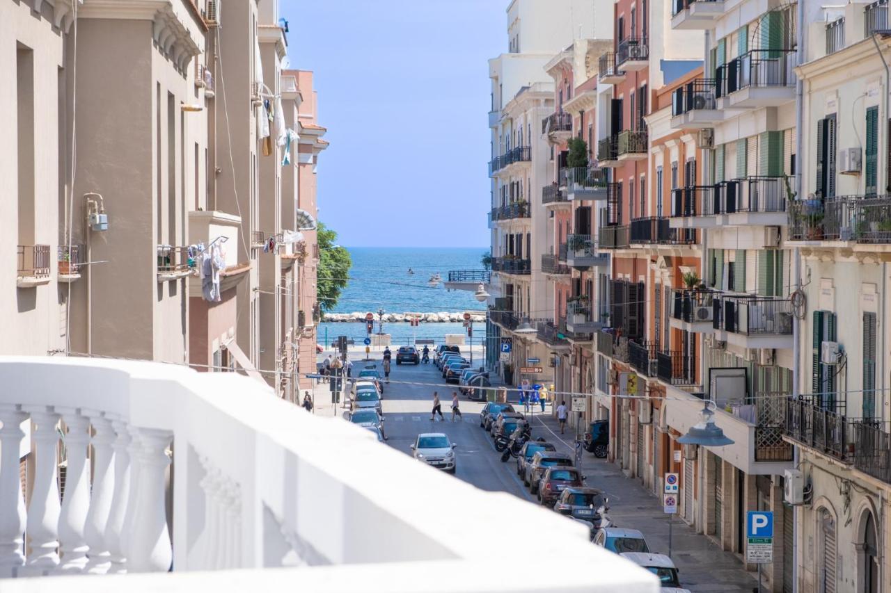Palazzo Zippitelli Apartments Bari Exteriör bild