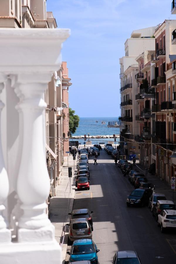 Palazzo Zippitelli Apartments Bari Exteriör bild